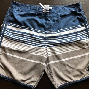 O'Neill Board Shorts 38